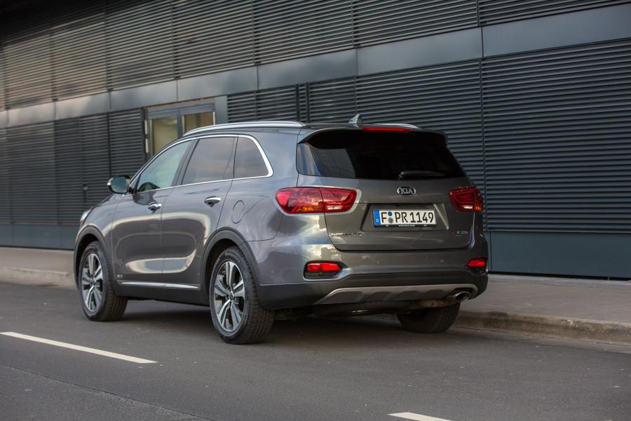  Kia Sorento EcoDynamics (UM) 2018 года  (WW) (фото 3 из 21)